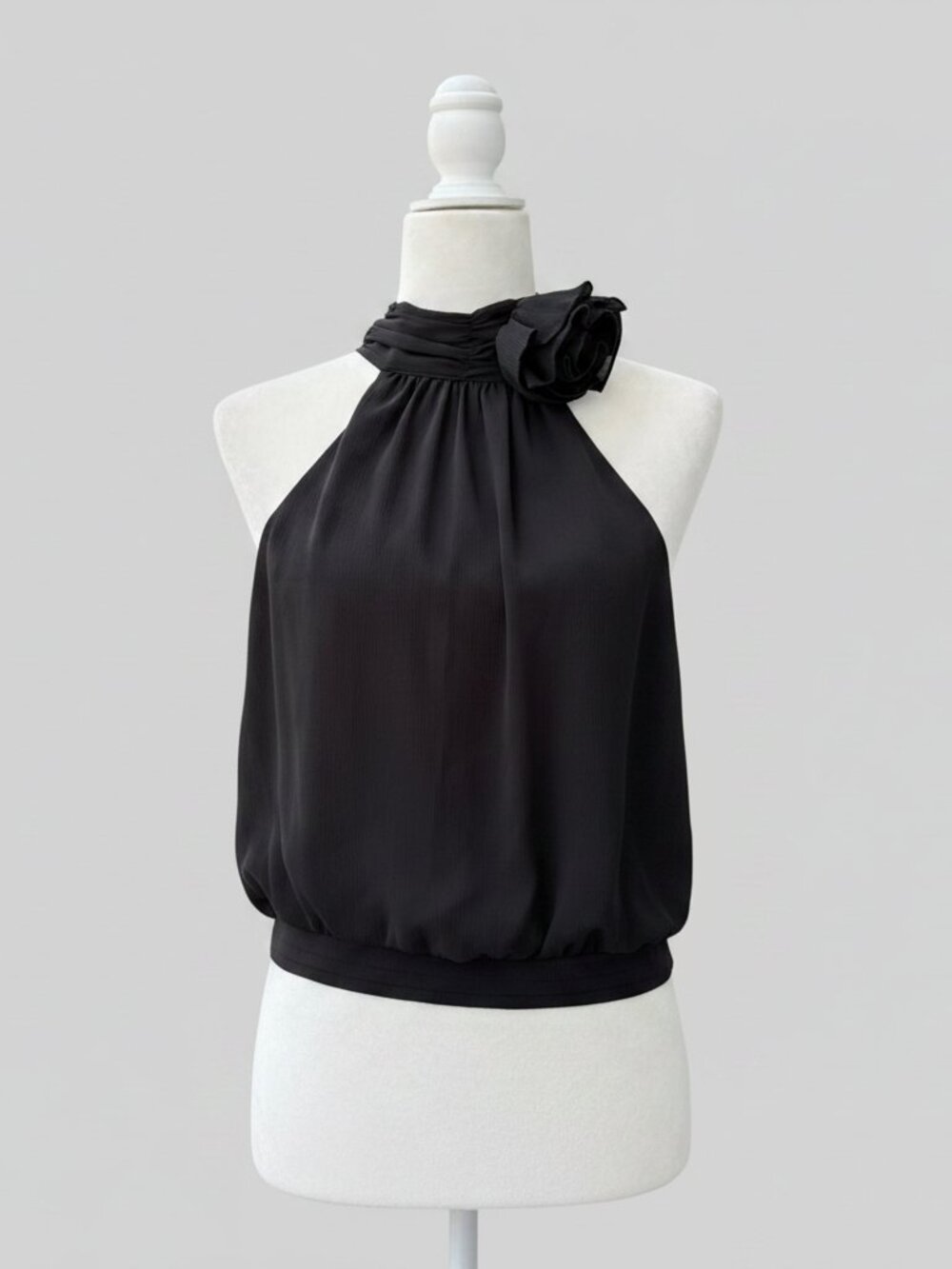 Do + Be Black Halter Rosette Halter Top Size Small